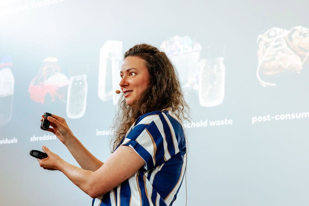 Recycling und Nachhaltigkeit bei Startup Labor Schwedt, zeigt Innovation und Umweltbewusstsein.